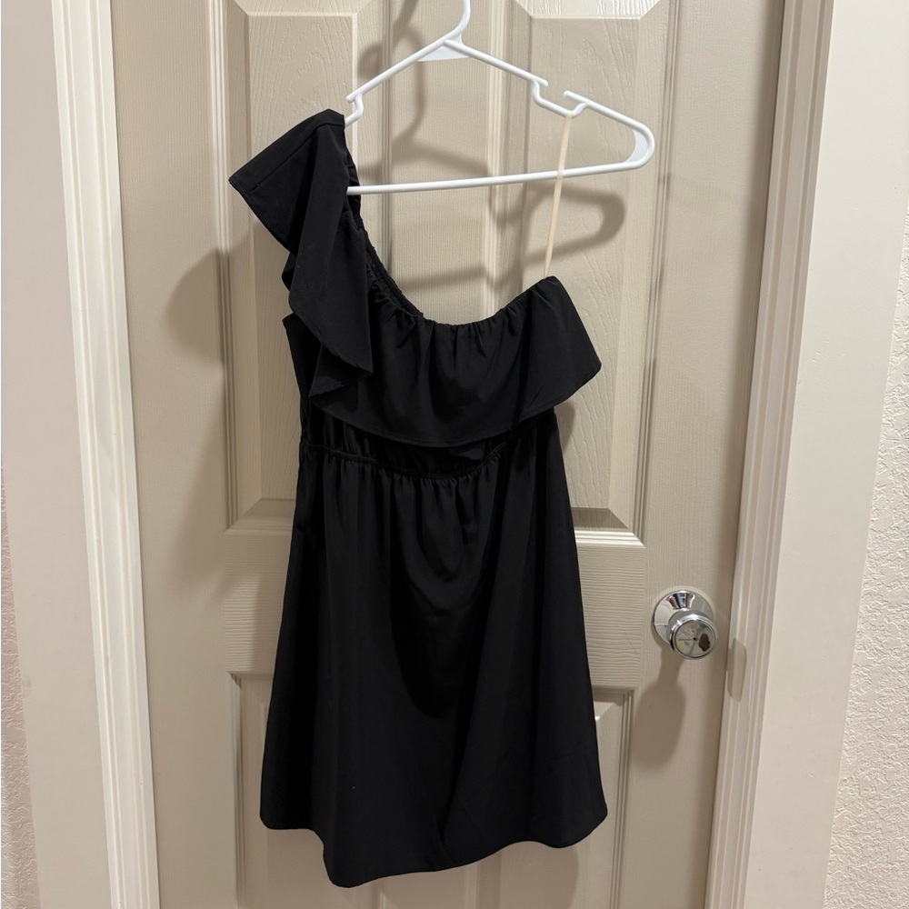 Black One-Shoulder Dress